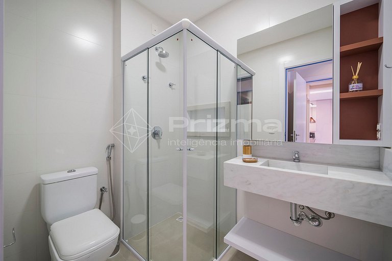 302 03 Waldgarten Bombinhas - 50 m do Mar e Frente Avenida -