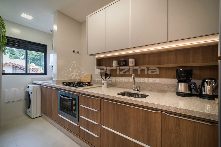 302 03 Waldgarten Bombinhas - 50 m do Mar e Frente Avenida -