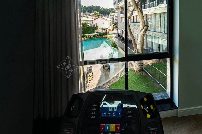 302 03 Waldgarten Bombinhas - 50 m do Mar e Frente Avenida -
