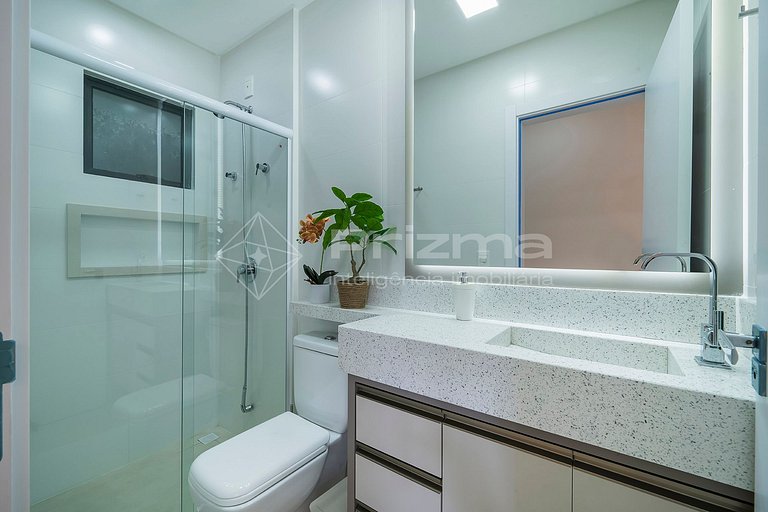 303 03 - WaldGarten- 50 m do Mar - Condomínio de Alto Padrão