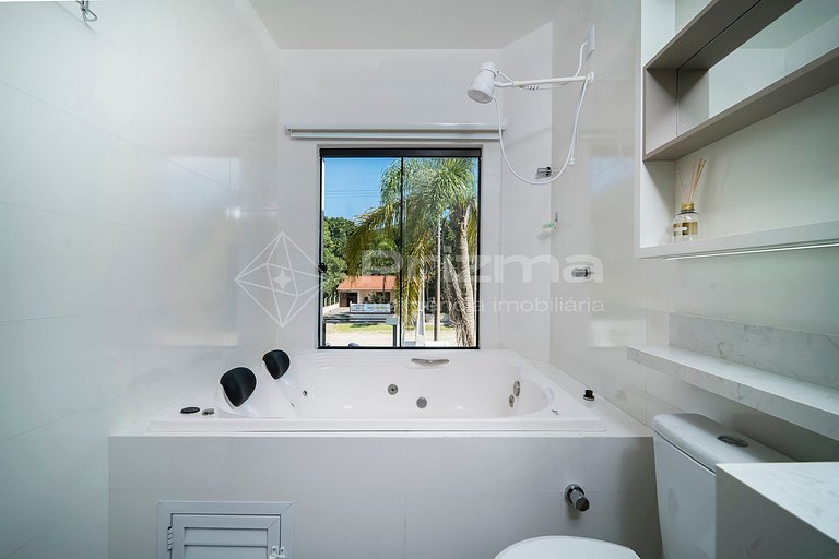 Charmoso duplex com piscina privativa na praia de Mariscal.