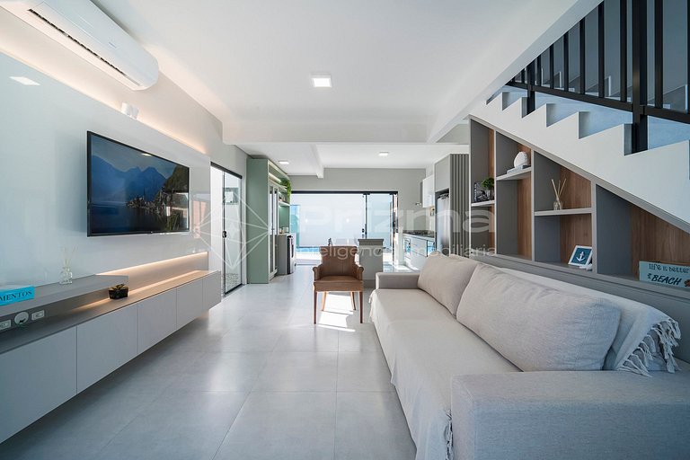 Charmoso duplex com piscina privativa na praia de Mariscal.