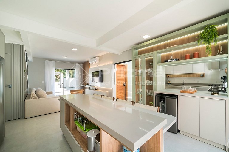 Charmoso duplex com piscina privativa na praia de Mariscal.