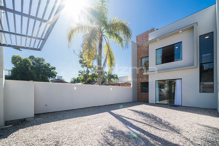 Charmoso duplex com piscina privativa na praia de Mariscal.