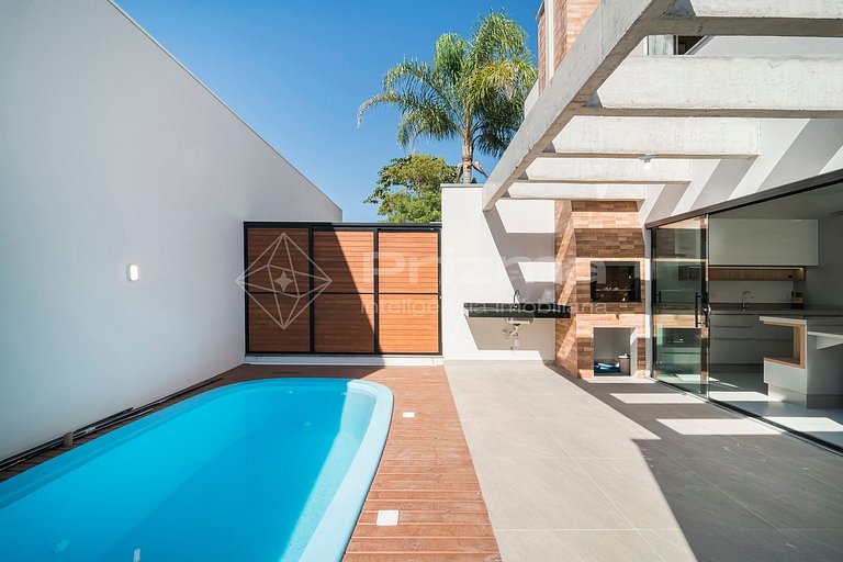 Charmoso duplex com piscina privativa na praia de Mariscal.