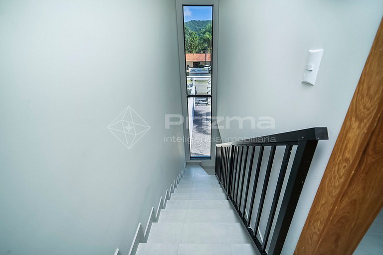 Charmoso duplex com piscina privativa na praia de Mariscal.