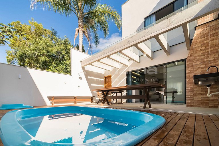 Charmoso dúplex com piscina privativa na praia de Mariscal.