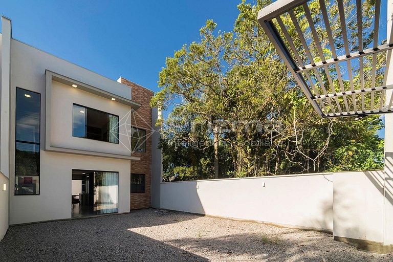 Charmoso dúplex com piscina privativa na praia de Mariscal.