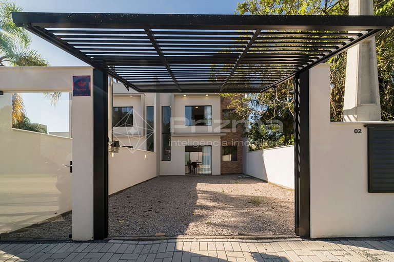 Charmoso dúplex com piscina privativa na praia de Mariscal.