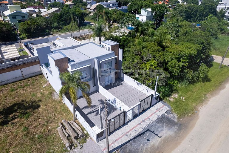 Charmoso dúplex com piscina privativa na praia de Mariscal.