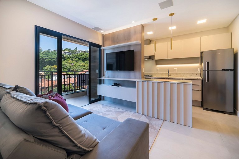 502 03 - WaldGarten- 50 m do Mar Frente a Avenida - Condomín