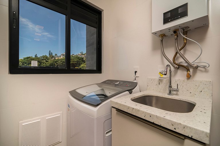 502 03 - WaldGarten- 50 m do Mar Frente a Avenida - Condomín