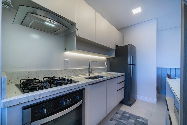 502 03 - WaldGarten- 50 m do Mar Frente a Avenida - Condomín