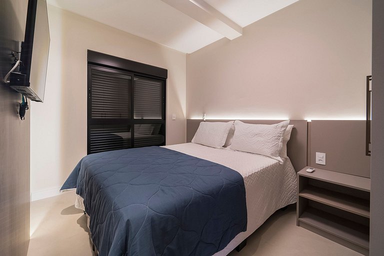 502 03 - WaldGarten- 50 m do Mar Frente a Avenida - Condomín