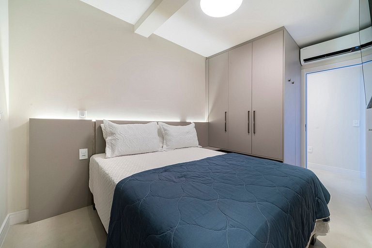 502 03 - WaldGarten- 50 m do Mar Frente a Avenida - Condomín