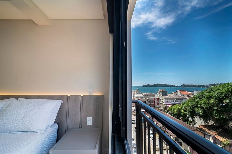 502 03 - WaldGarten- 50 m do Mar Frente a Avenida - Condomín