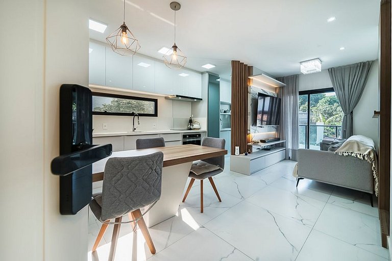 Monserrate 103 - Apto na praia de Bombas - Finamente mobilia