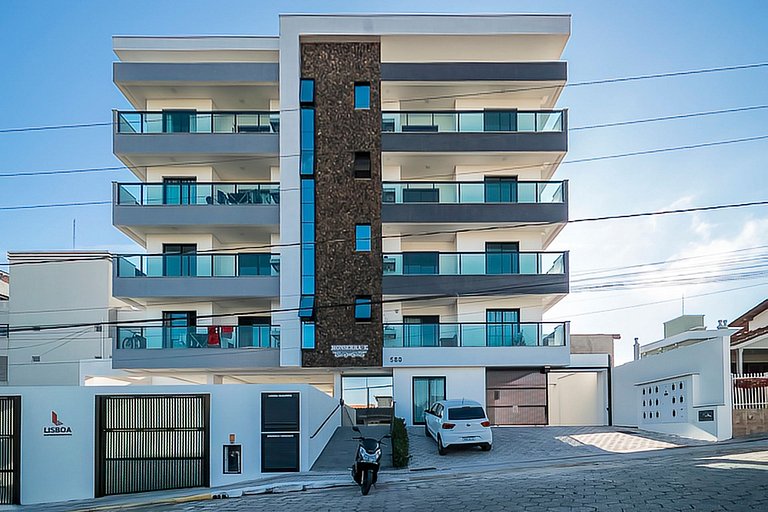 Monserrate 103 - Apto na praia de Bombas - Finamente mobilia