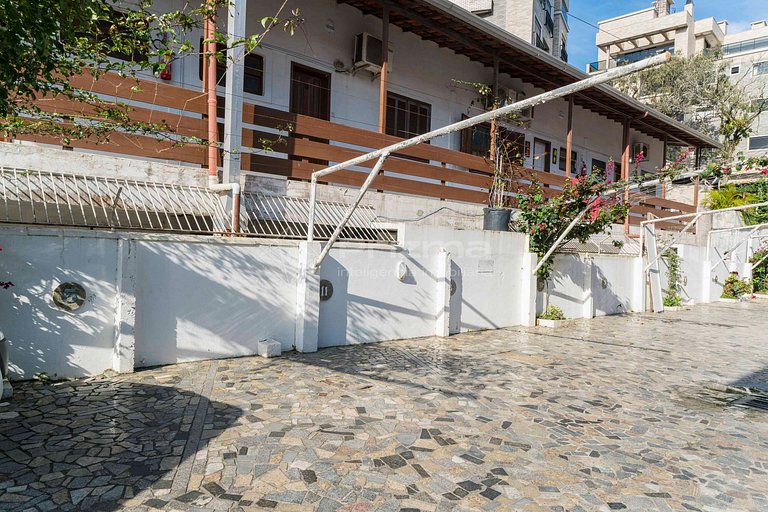 Apartamento Confortável - 50 metros da Praia de Bombinhas