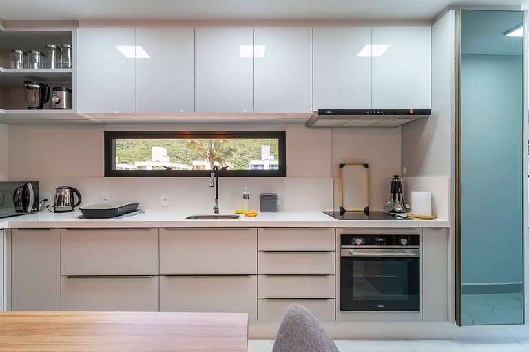 Monserrate 103 - Apto na praia de Bombas - Finamente mobilia