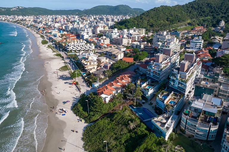 Apto c/ Piscina Privativa e Vista Mar- Condomínio de Alto Pa