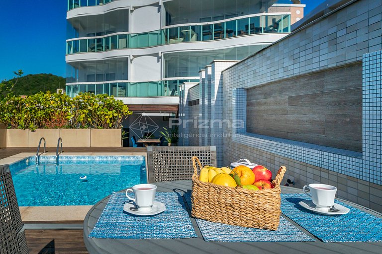 Luxo e conforto • Apto frente mar com piscina