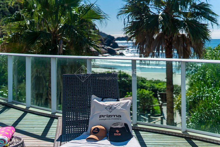 Luxo e conforto • Apto frente mar com piscina