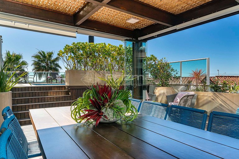 Luxo e conforto • Apto frente mar com piscina