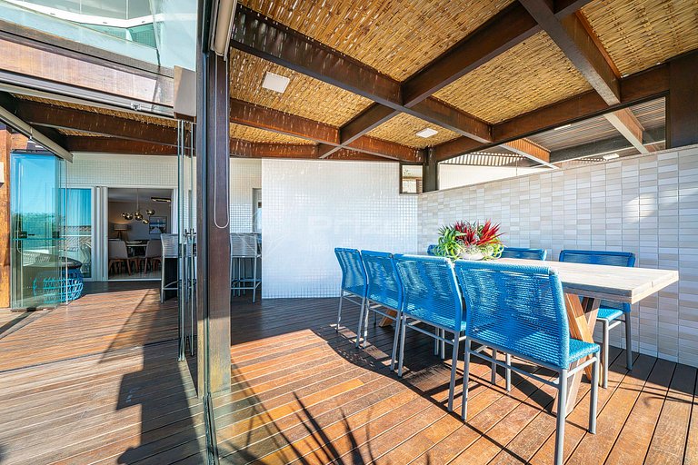 Luxo e conforto • Apto frente mar com piscina