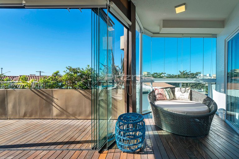 Luxo e conforto • Apto frente mar com piscina