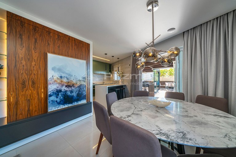 Luxo e conforto • Apto frente mar com piscina