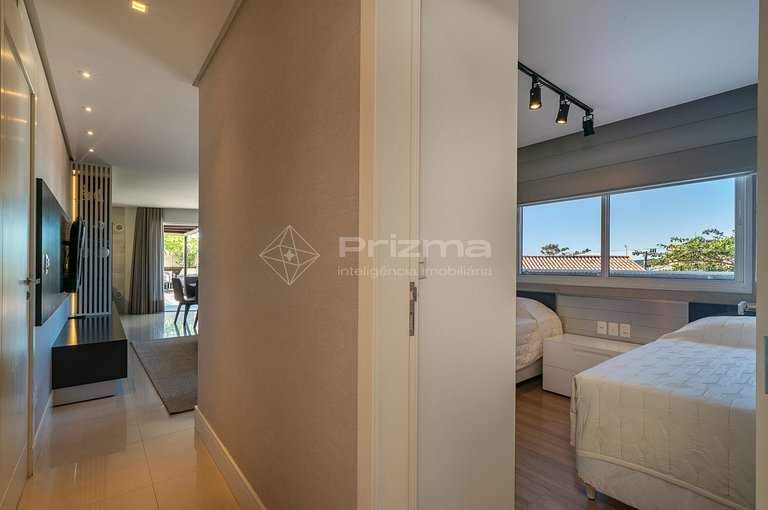 Luxo e conforto • Apto frente mar com piscina