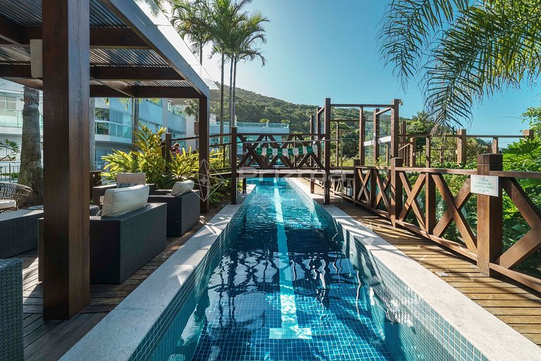 Luxo e conforto • Apto frente mar com piscina