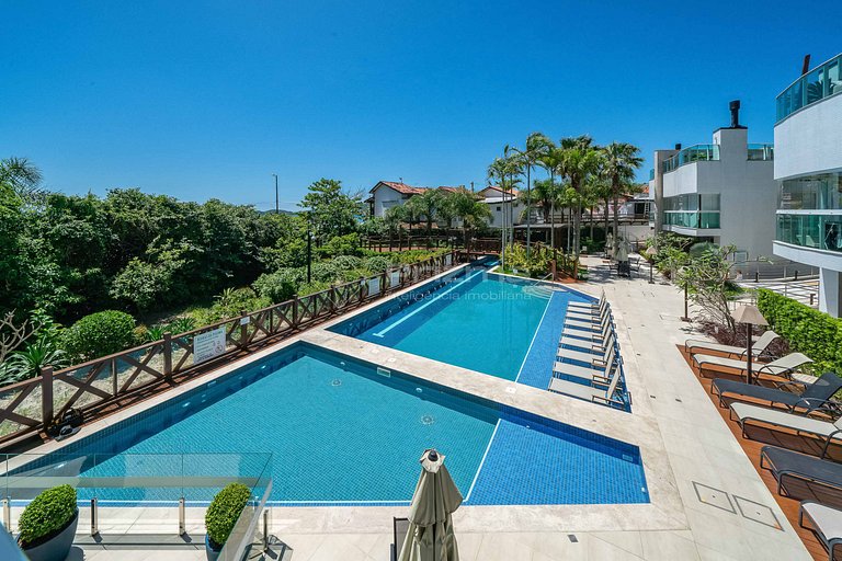 Luxo e conforto • Apto frente mar com piscina