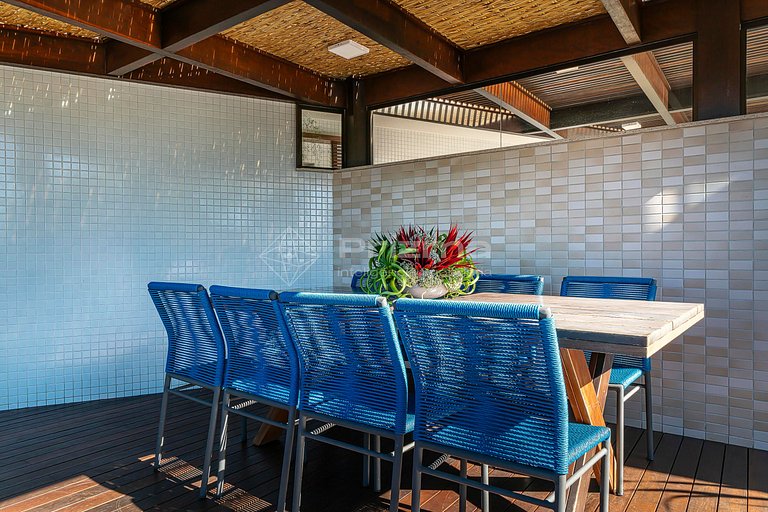 Luxo e conforto • Apto frente mar com piscina