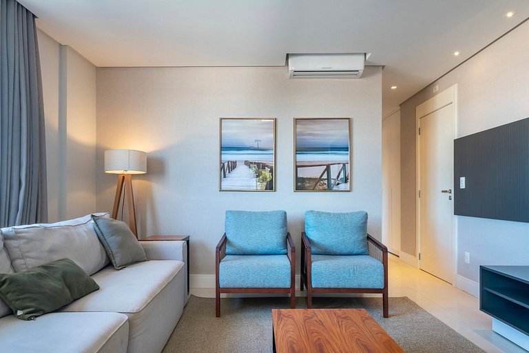 Luxo e conforto • Apto frente mar com piscina