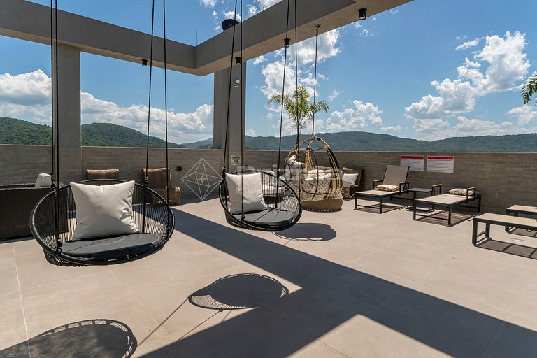 Flat c/ Piscina Aquecida, Jacuzzi e Lazer - 550m do Mar