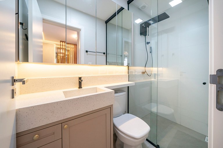 Flat c/ Piscina Aquecida, Jacuzzi e Lazer - 550m do Mar