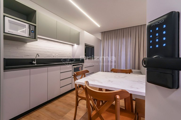 512 - Flat Moderno e Bem Localizado a Poucos Metros da Praia