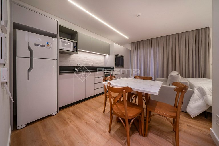 512 - Flat Moderno e Bem Localizado a Poucos Metros da Praia