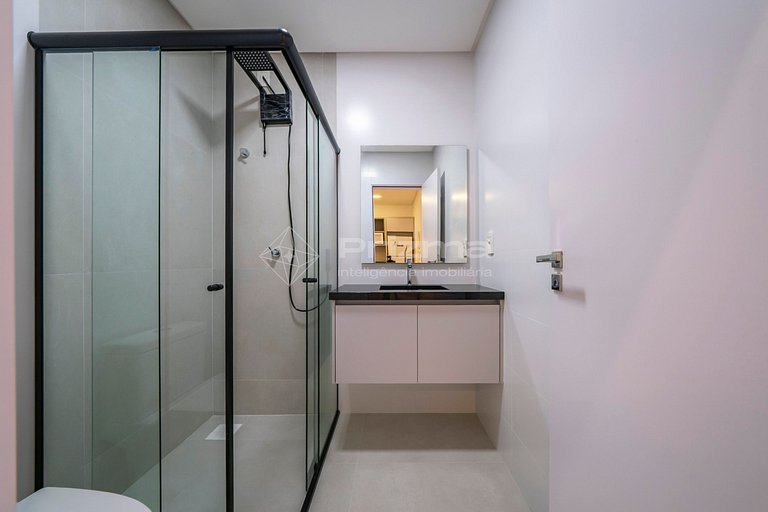 512 - Flat Moderno e Bem Localizado a Poucos Metros da Praia