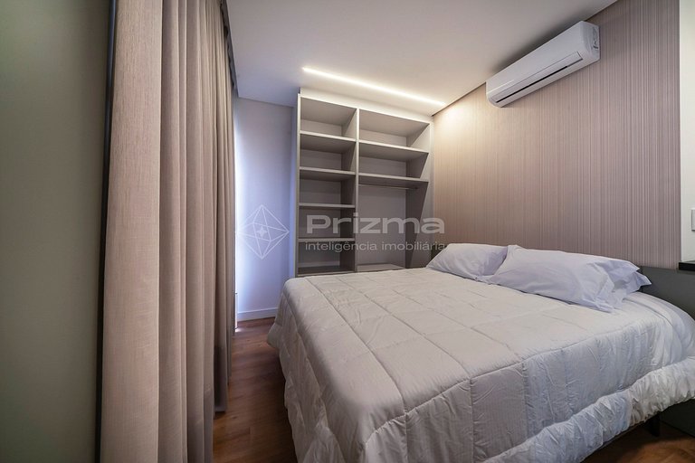 402 - Flat com café da manhã a 120m da praia