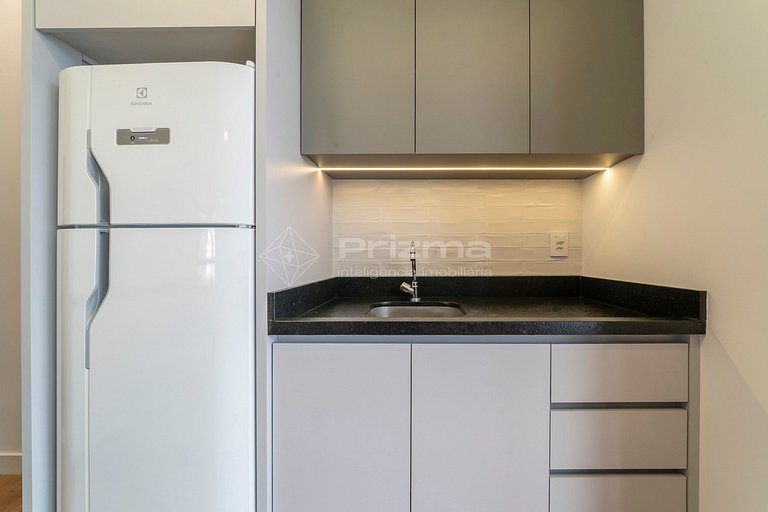402 - Flat com café da manhã a 120m da praia