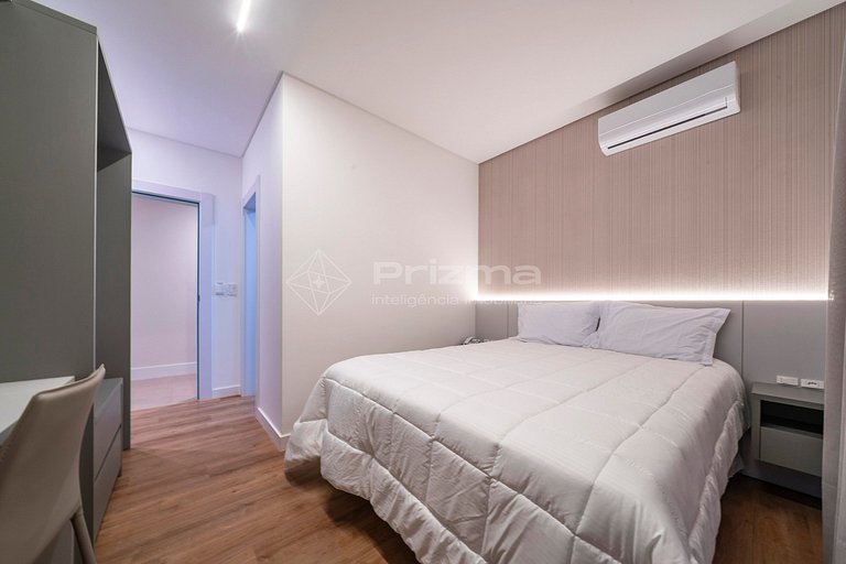 405 - Ótima Suíte em Localização Incrível – Praia de Bombinh