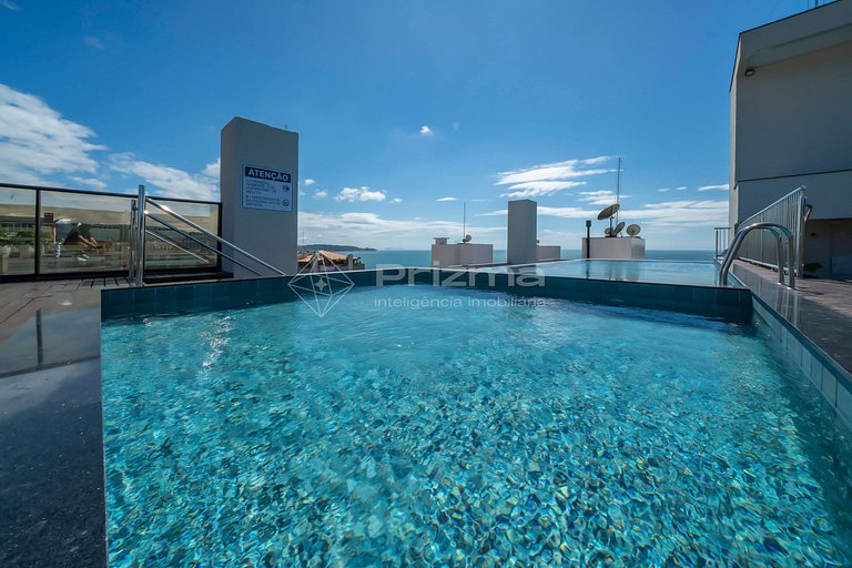 402 - Flat com café da manhã a 120m da praia