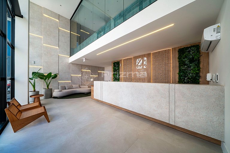 402 - Flat com café da manhã a 120m da praia