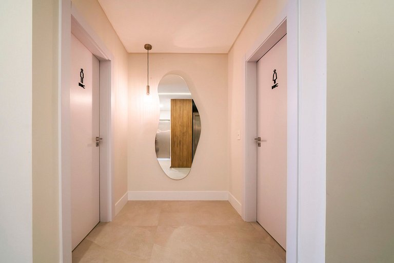 309 - Ótima Suíte em Excelente Localização– Praia de Bombinh