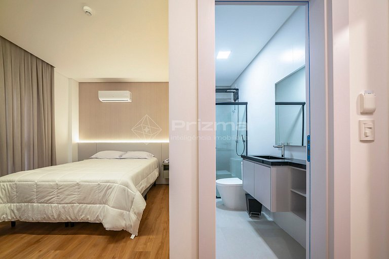 308 - Suíte Elegante em Localização Incrível – Praia de Bomb