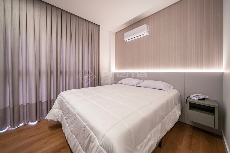 308 - Suíte Elegante em Localização Incrível – Praia de Bomb