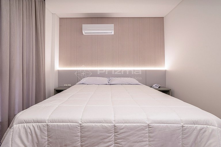 308 - Suíte Elegante em Localização Incrível – Praia de Bomb